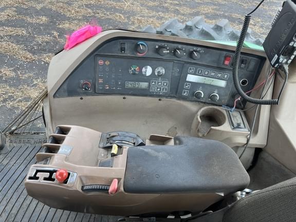 Image of John Deere 8300 equipment image 3