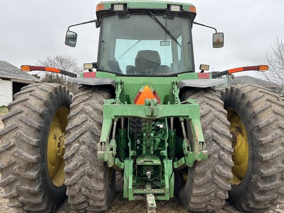 Image of John Deere 8300 equipment image 4