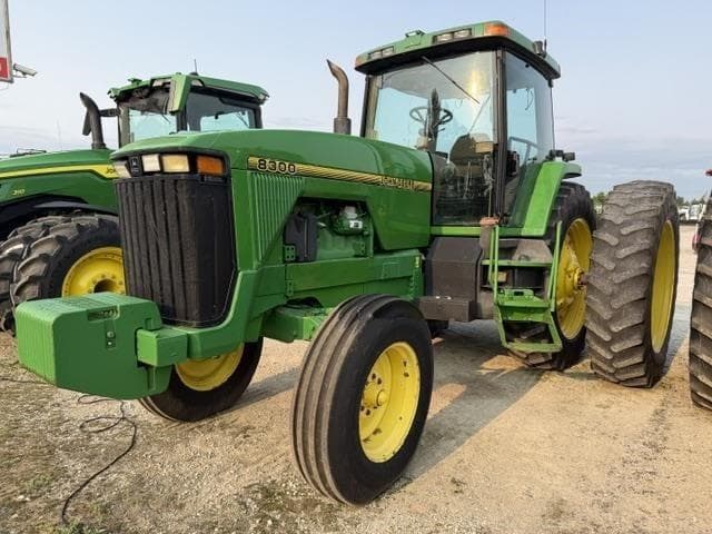 Image of John Deere 8300 equipment image 4