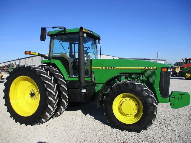 Image of John Deere 8300 equipment image 1