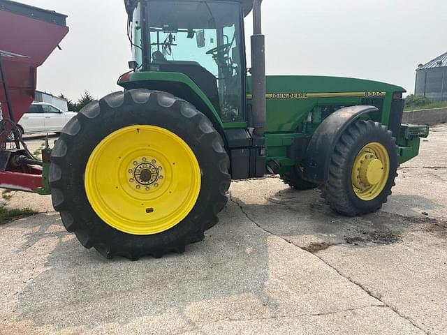 Image of John Deere 8300 equipment image 4