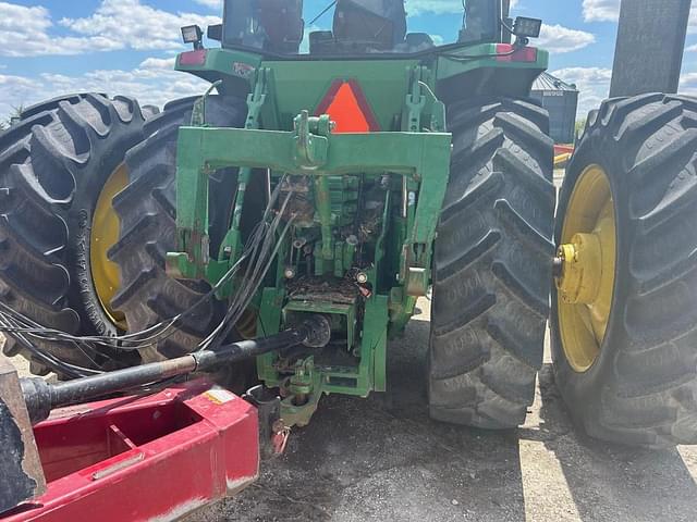 Image of John Deere 8300 equipment image 2