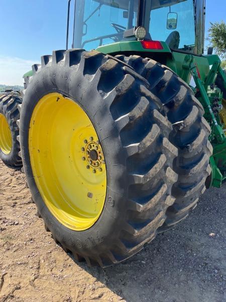 Image of John Deere 8300 equipment image 4