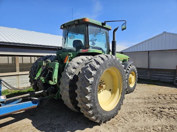 Image of John Deere 8400 equipment image 2