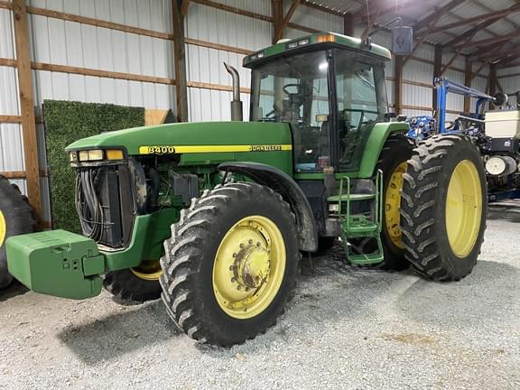 Image of John Deere 8400 Primary image