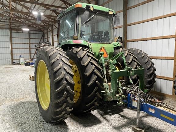 Image of John Deere 8400 equipment image 4