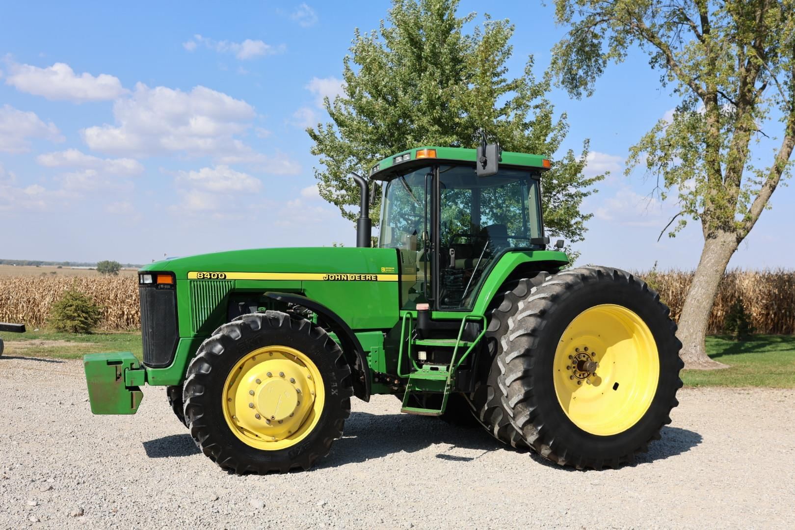 1996 John Deere 8400 Equipment Image0