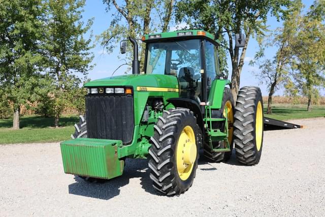 Image of John Deere 8400 equipment image 2