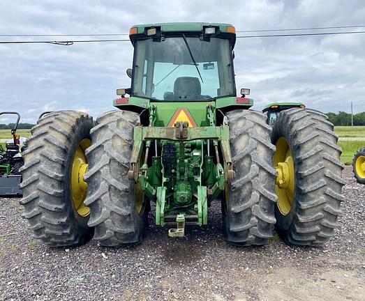 Image of John Deere 8400 equipment image 3