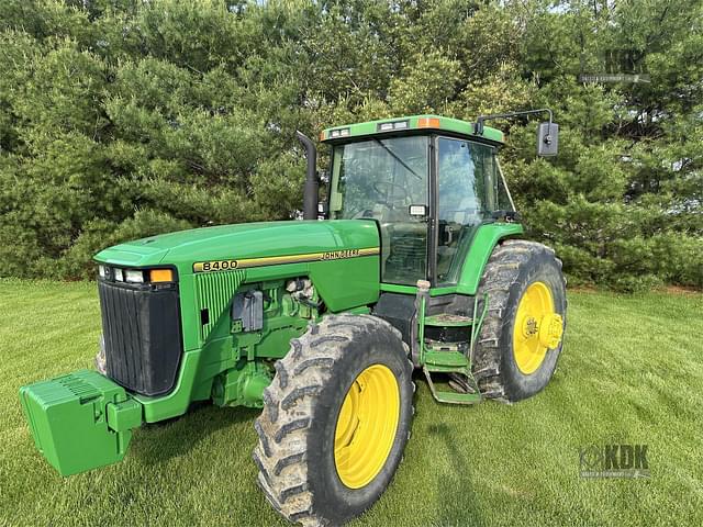 Image of John Deere 8400 equipment image 3