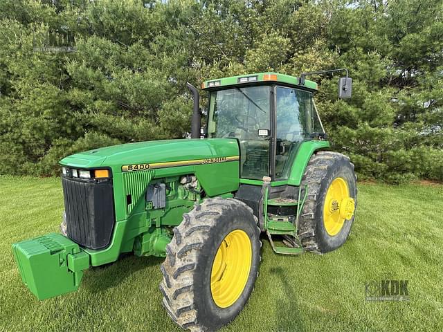 Image of John Deere 8400 equipment image 3