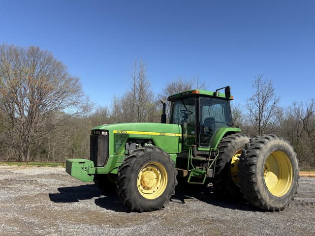 Image of John Deere 8400 equipment image 2