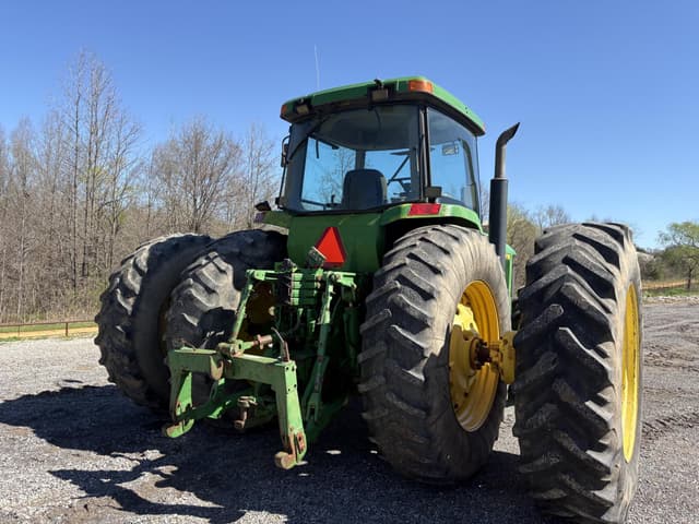 Image of John Deere 8400 equipment image 3