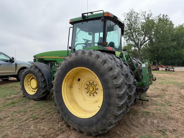 Image of John Deere 8400 equipment image 3