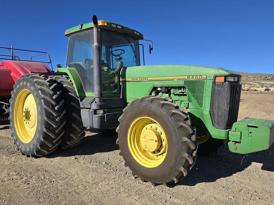 Image of John Deere 8400 Primary image