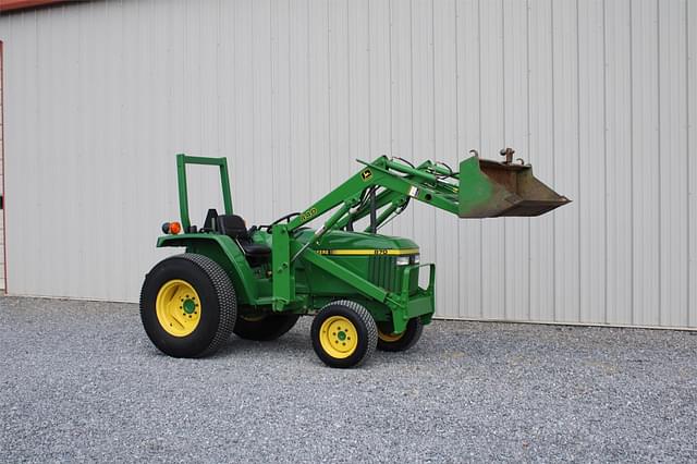 Image of John Deere 870 equipment image 2