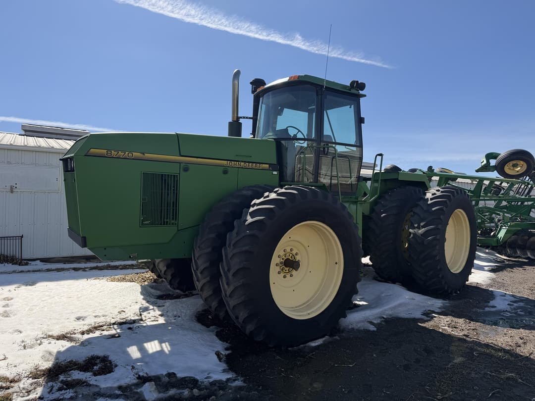 Image of John Deere 8770 Primary image