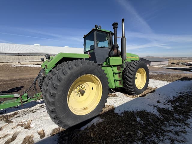 Image of John Deere 8770 equipment image 2