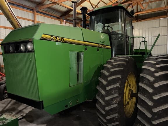 Image of John Deere 8770 equipment image 1