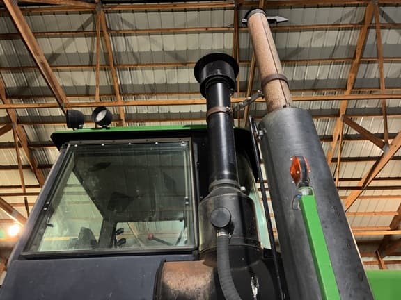 Image of John Deere 8770 equipment image 4