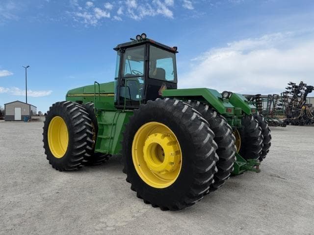 Image of John Deere 8770 equipment image 2