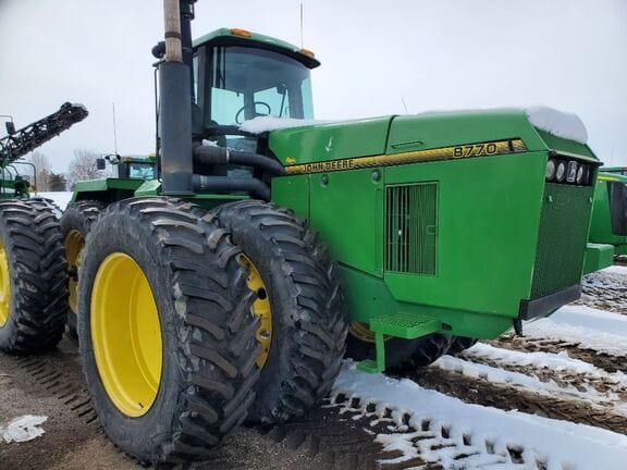 Main image John Deere 8770