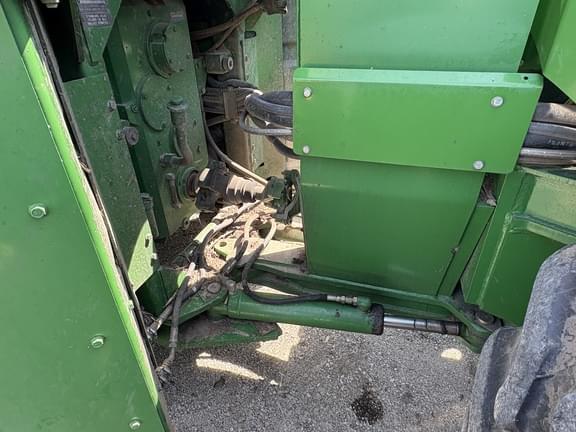 Image of John Deere 8870 equipment image 4