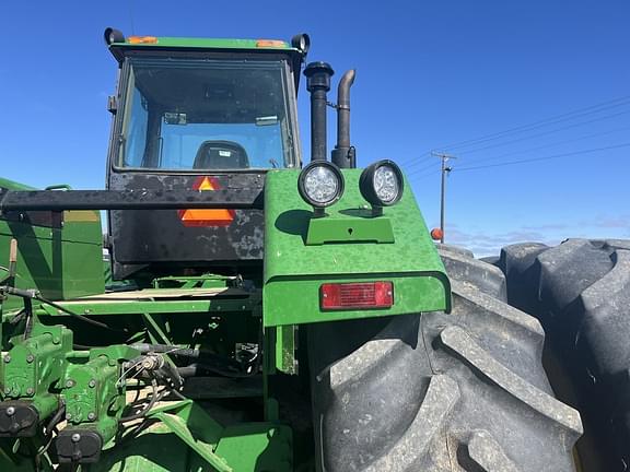 Image of John Deere 8870 equipment image 4
