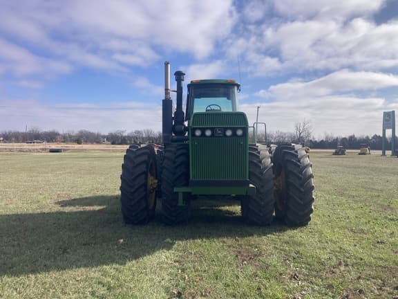 Image of John Deere 8870 equipment image 1