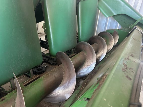 1996 John Deere 893 Equipment Image0