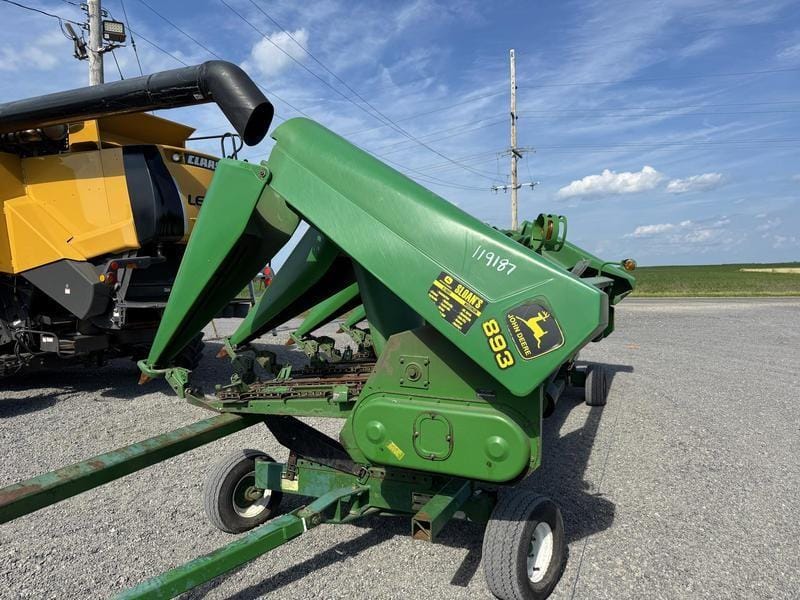 1996 John Deere 893 Equipment Image0