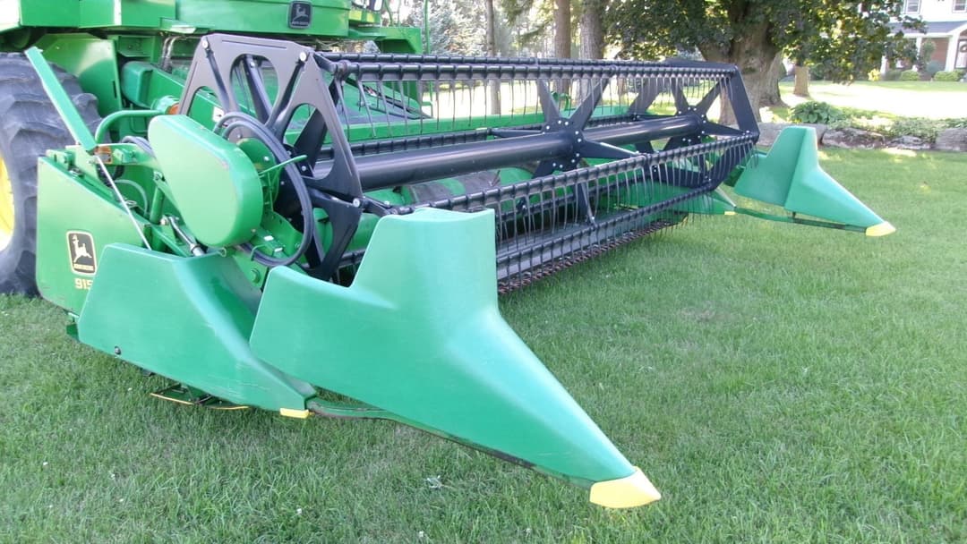 Image of John Deere 915 Primary image