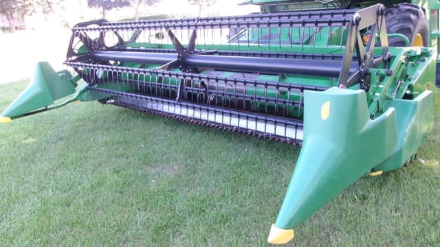 Image of John Deere 915 equipment image 1