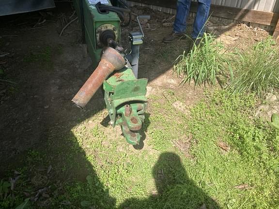 Image of John Deere 920 equipment image 1