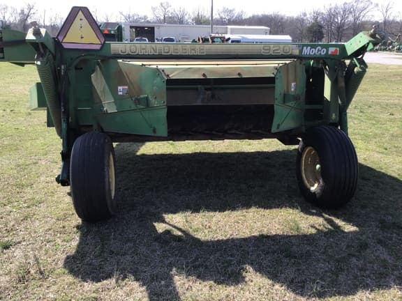 Image of John Deere 920 equipment image 2