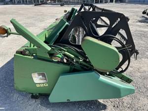 1996 John Deere 920 Image