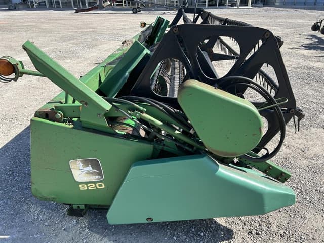 Image of John Deere 920 equipment image 3
