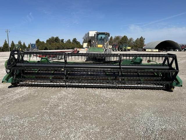 Image of John Deere 920 equipment image 1