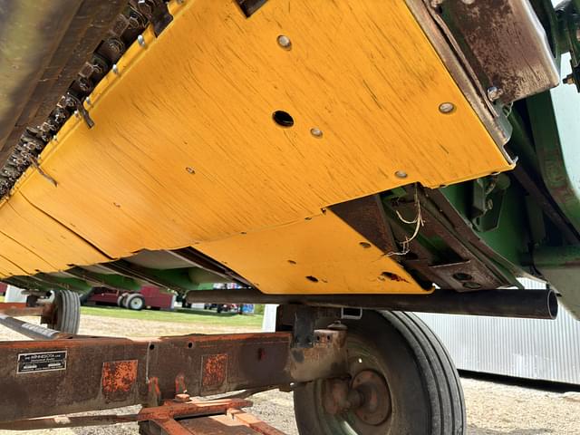 Image of John Deere 920 equipment image 3