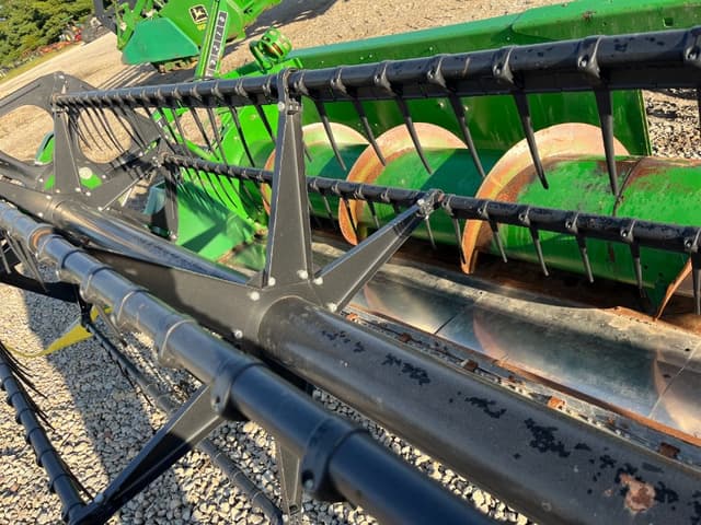 Image of John Deere 920 equipment image 2