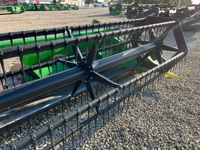 Image of John Deere 920 equipment image 4