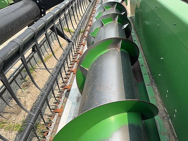 Image of John Deere 925 equipment image 3
