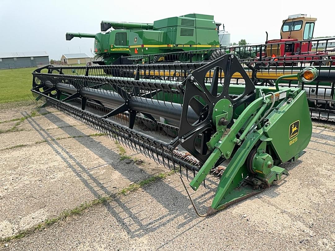 Image of John Deere 925 Primary image