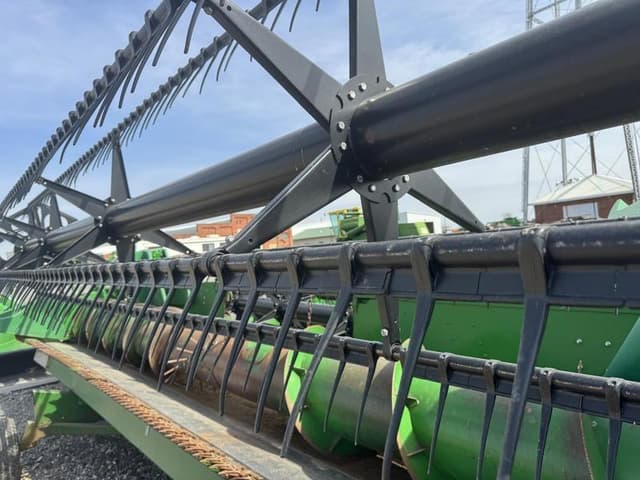 Image of John Deere 925 equipment image 4