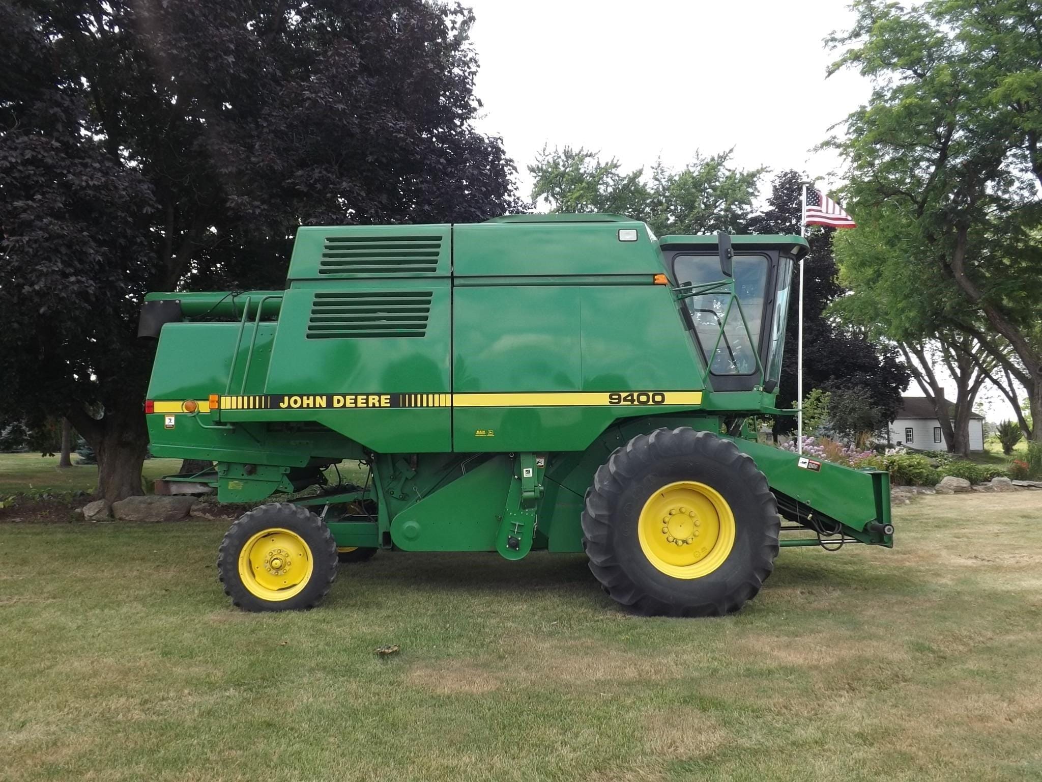 1996 John Deere 9400 Equipment Image0