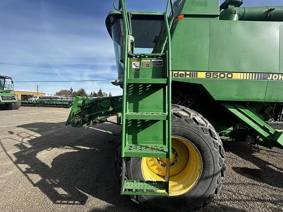 Image of John Deere SideHill 9500 equipment image 3