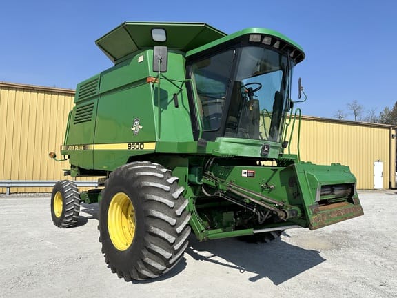 1997 John Deere 9500 Equipment Image0
