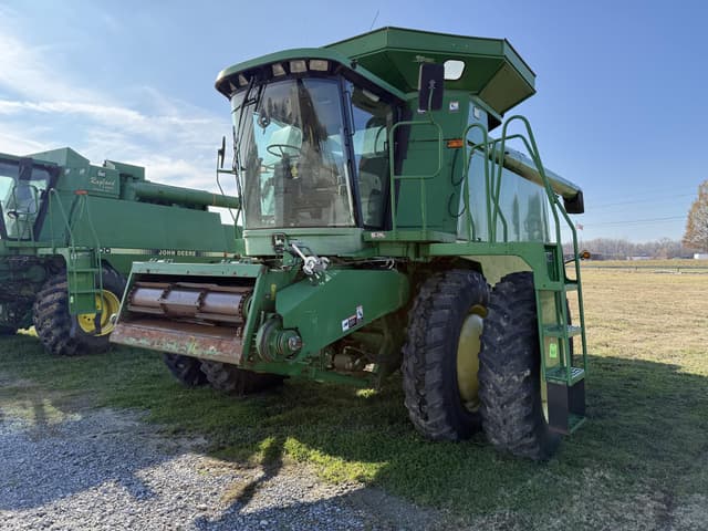 Image of John Deere 9600 equipment image 1