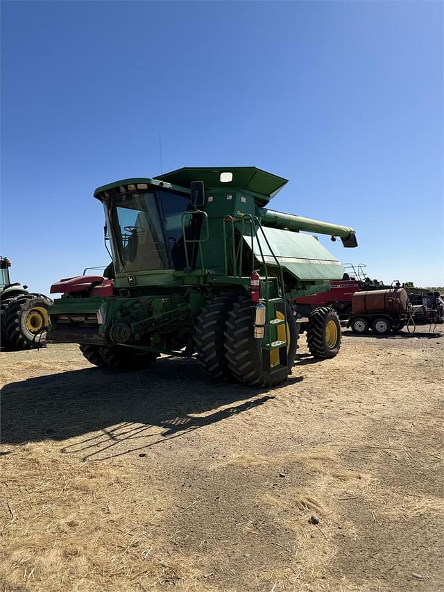 Image of John Deere 9600 equipment image 1