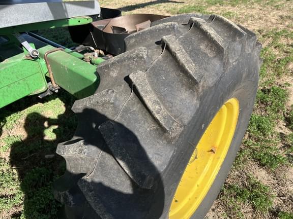 Image of John Deere 9600 equipment image 2